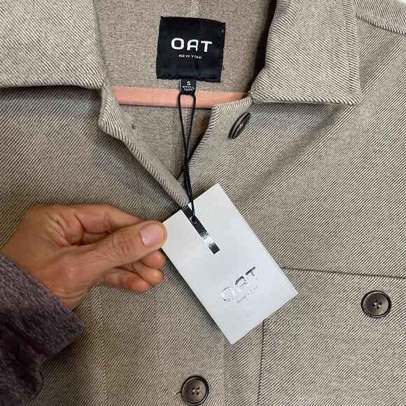 OAT New York Tan double pocket cropped Shacket NWT Size Small - Picture 4 of 5